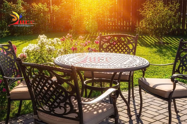 Sơn tĩnh điện ngoài trời có bị phai màu không? Giải đáp chi tiết cho bạn