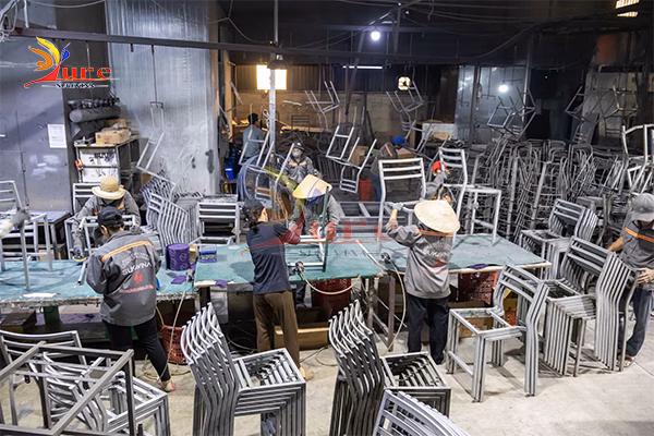 Gia công sơn tĩnh điện số lượng lớn